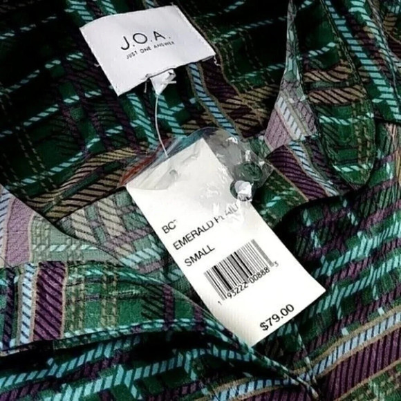 JOA Green Satin Plaid Tie Front Silky Long Sleeve Top Tie Front Button Down - Picture 13 of 15